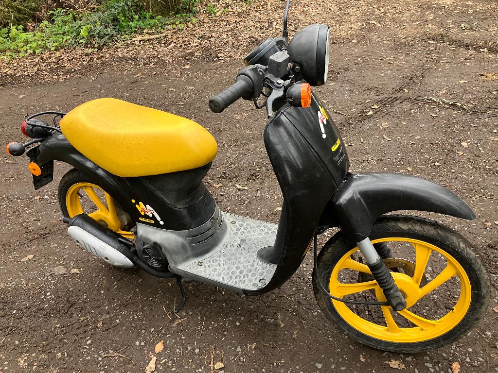 Honda Sky 50 klasse A, Fietsen en Brommers, Snorfietsen en Snorscooters, Overige merken, Benzine, Ophalen