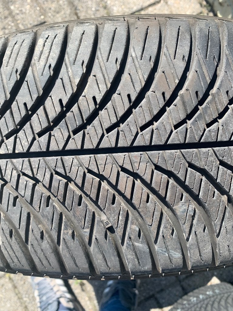 Pneu 4 saisons 205/55/R17, Neuf, 4 Saisons, Véhicule de tourisme, 205 mm