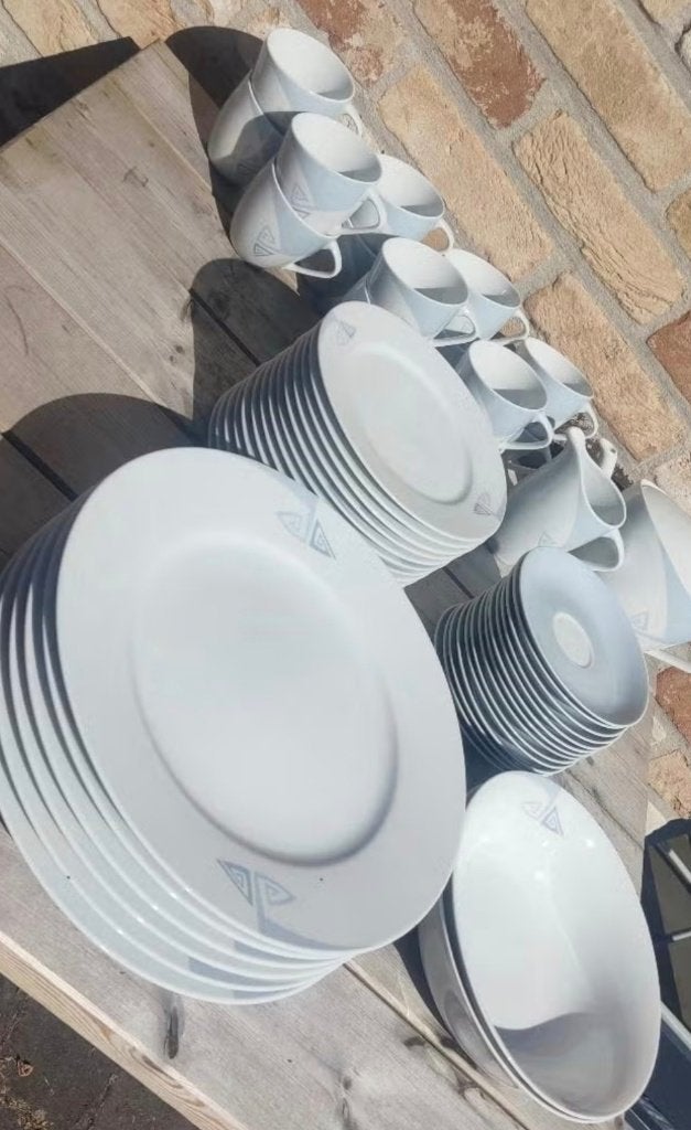 Servies nieuw!, Huis en Inrichting, Keuken | Servies, Ophalen, Nieuw, Modern, Bord(en)