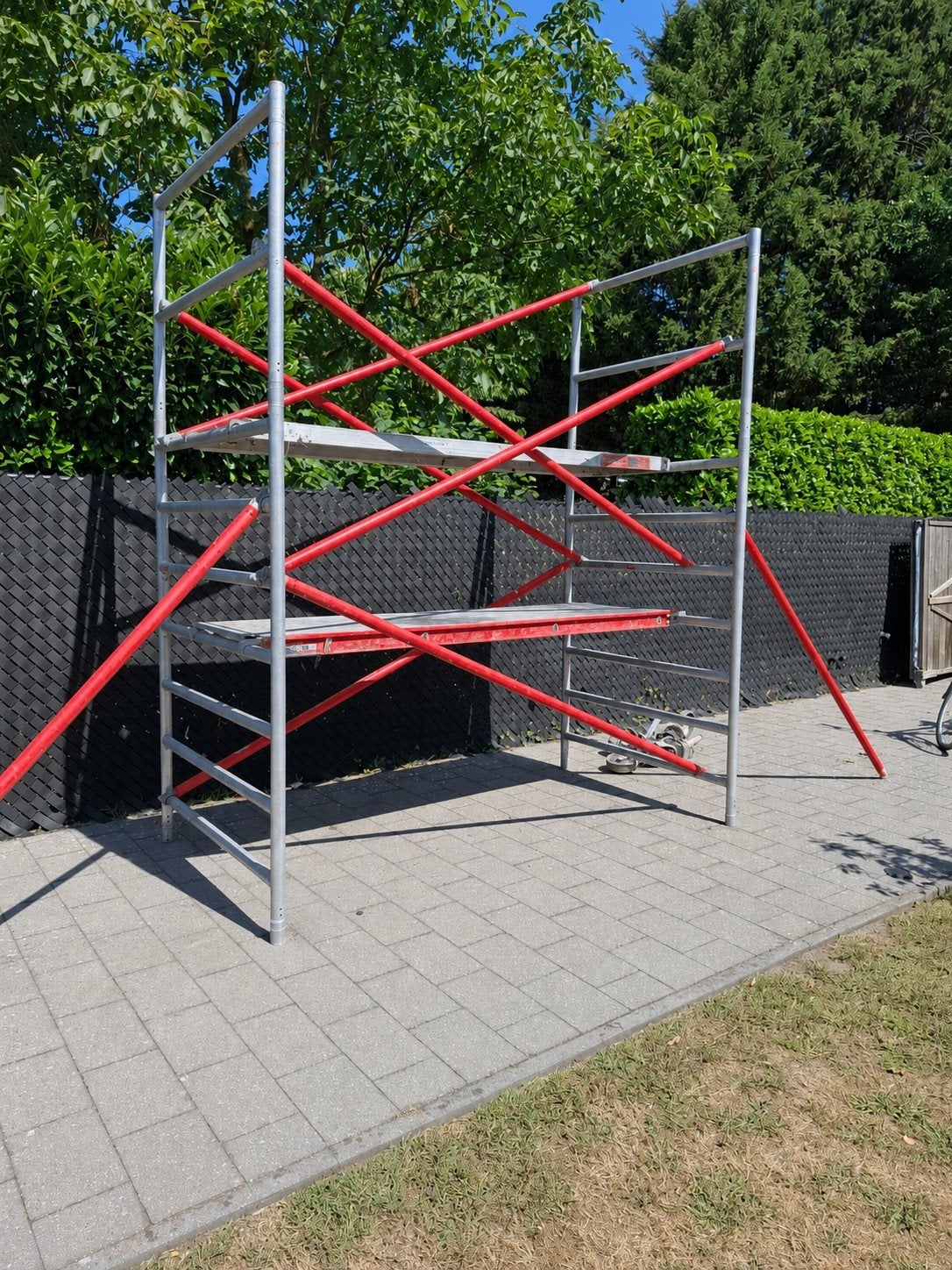 Altrex rolstelling, Ophalen