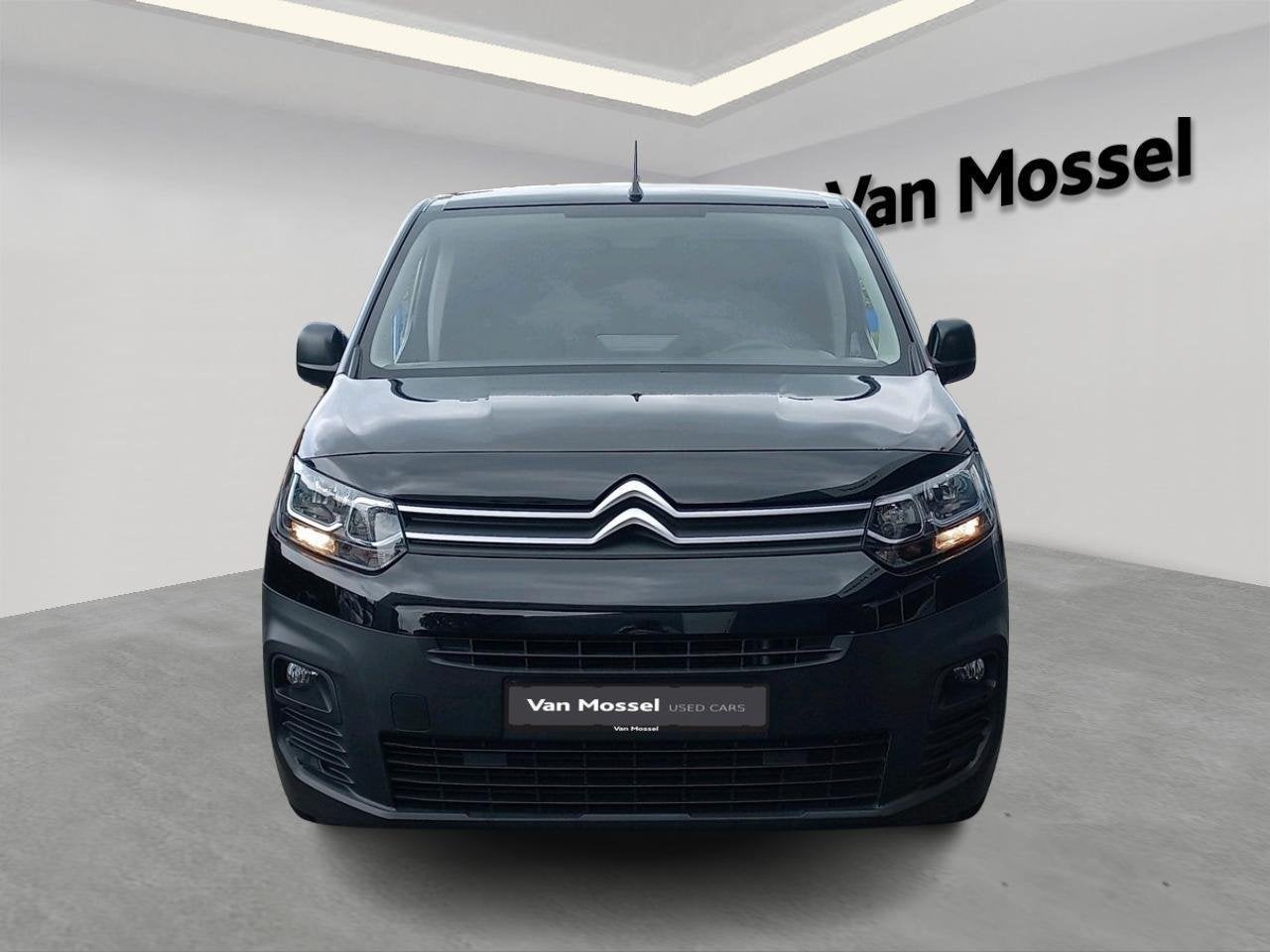 Citroën Berlingo L1 1.6 BlueHDi 100 MAN Club, Voorwielaandrijving, 4 deurs, Stof, 4 cilinders