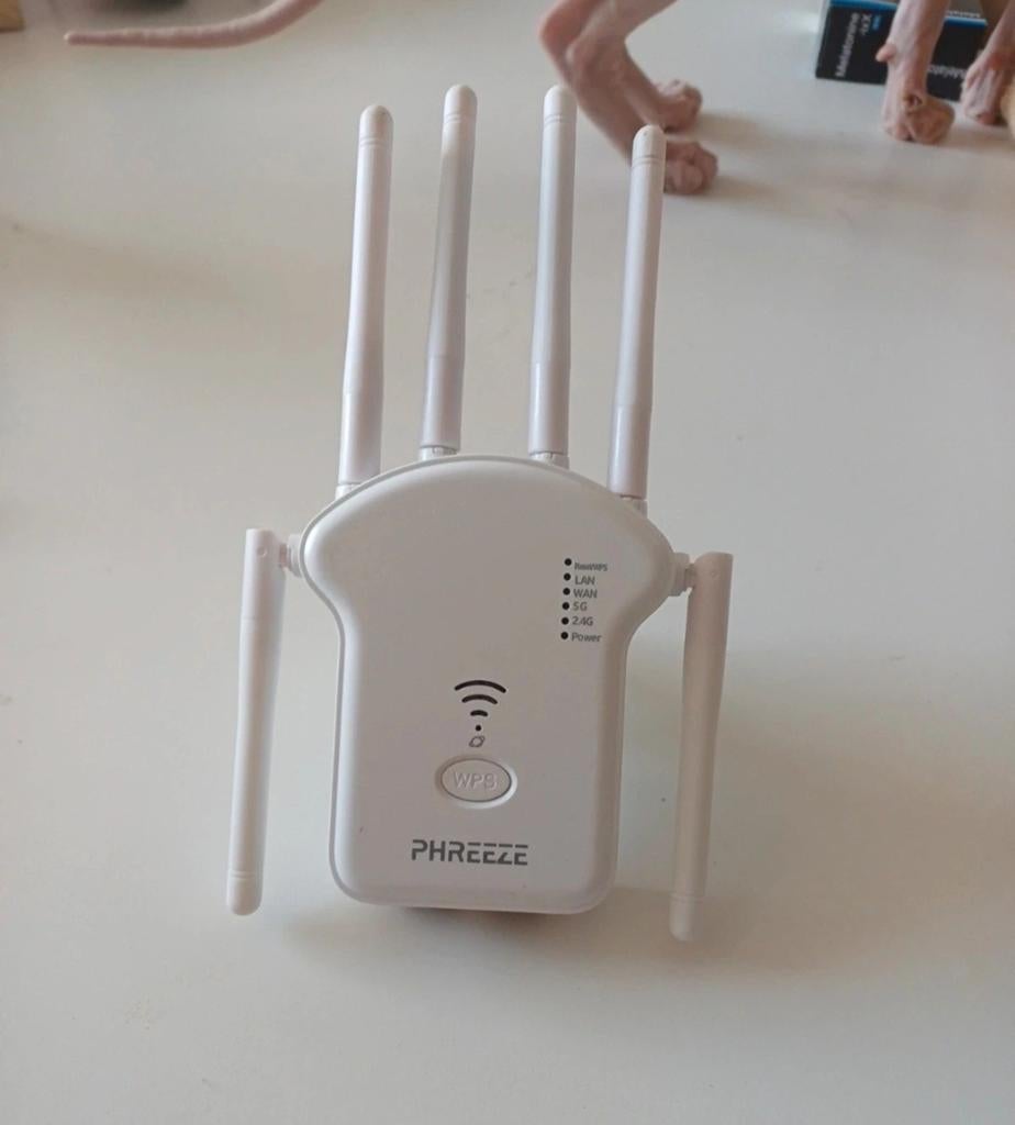 Wifi-versterker Phreeze, Computers en Software, Ophalen of Verzenden, Zo goed als nieuw, Phreeze
