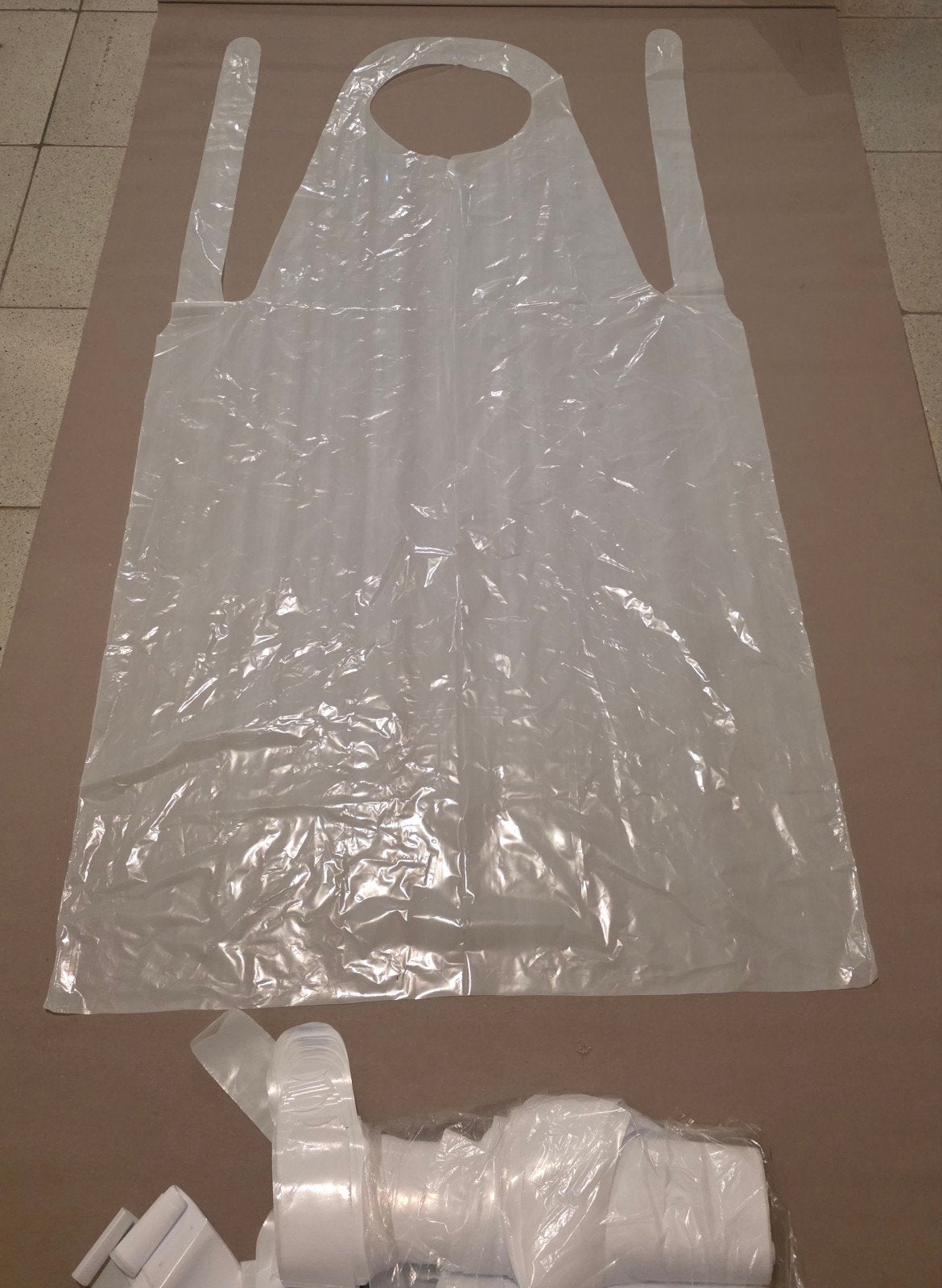 +/- 100 plastic schorten voor volwassenen, Ophalen, Nieuw