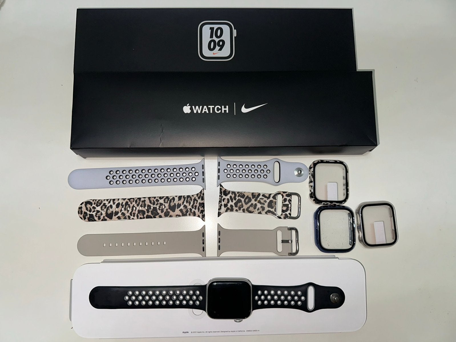 Apple Watch SE (2e génération), Bijoux, Sacs & Beauté, Étanche, IOS, Comme neuf, Enlèvement