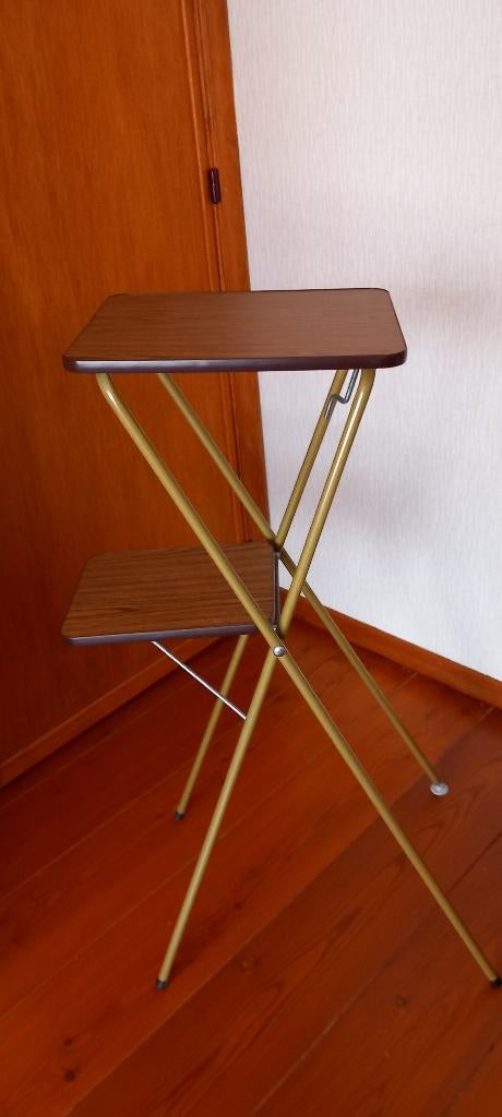 Vintage projectietafeltje in goede staat, Enlèvement, Utilisé