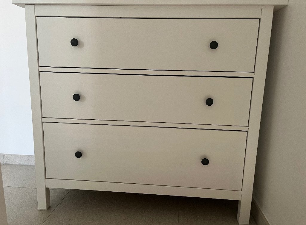 HEMNES ladekast ikea commode, Ophalen, 100 tot 150 cm, 50 tot 100 cm, Zo goed als nieuw