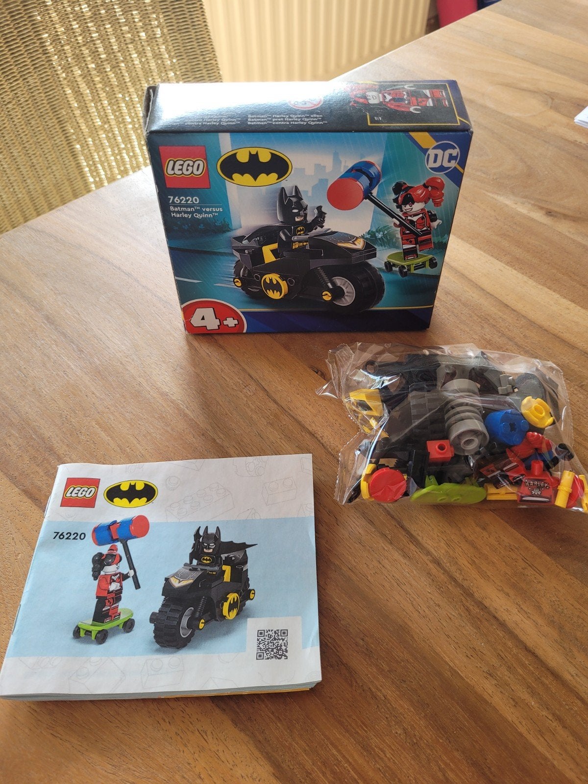 Lego 76220 Batman vs Harley Quinn, Overige thema's, Lego, Ophalen of Verzenden, Zo goed als nieuw