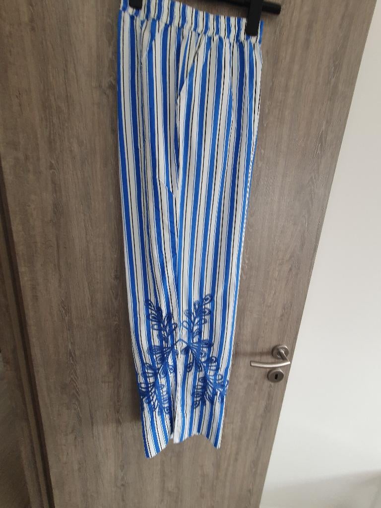 Nieuwe broek Yas Eur40, Maat 38/40 (M), Blauw, Nieuw, Ophalen of Verzenden