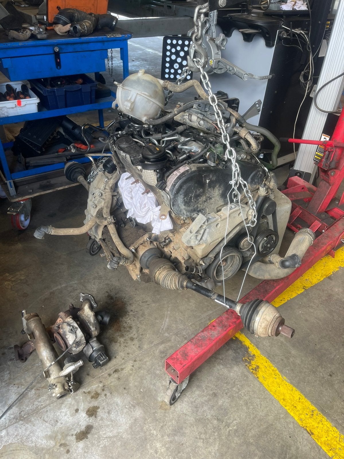 Toute pieces moteur 2.0 tdi 140 CV CBAB, Autos : Pièces & Accessoires, Moteurs & Accessoires, Audi, Enlèvement ou Envoi