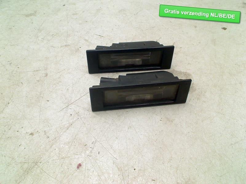 ECLAIRAGE DE PLAQUE BMW 1 serie (E87 / 87N) (7165735), Utilisé, BMW, Petuelring 130
80809  München, DE, Bayerische Motoren Werke AG