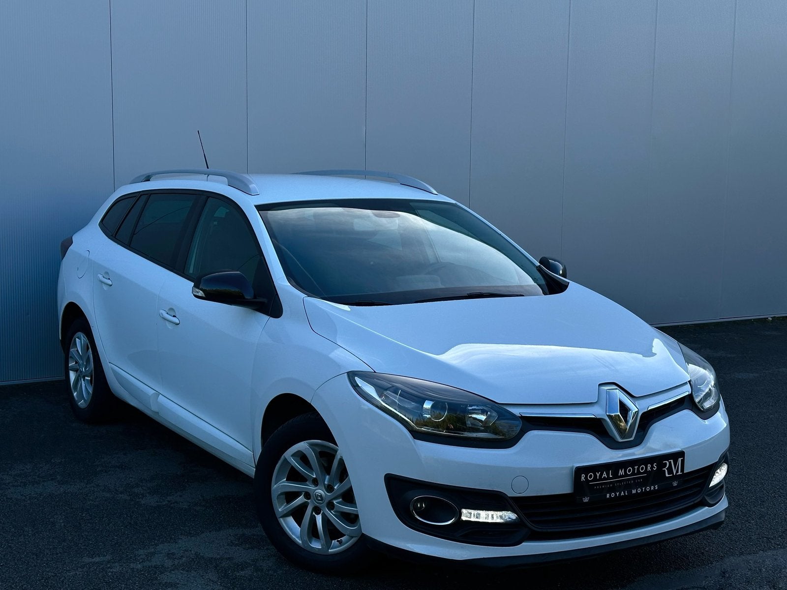 Renault Megane Break 1.2Tce Édition Limited 123000 km GAR1AN, Autos, Achat, Noir, 5 portes, Tissu