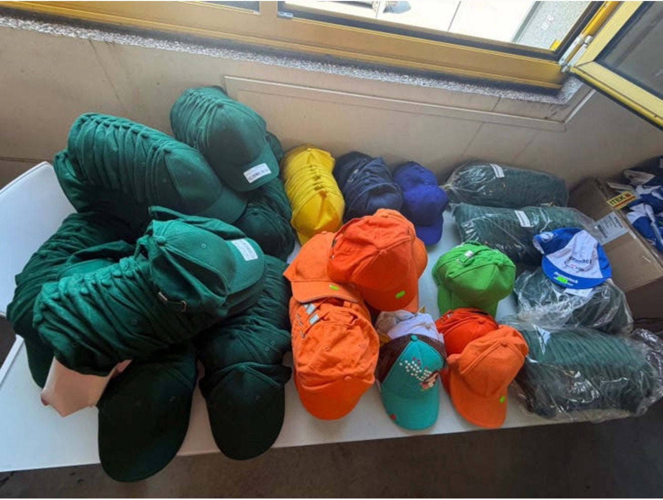 NIEUW partij petten 300 stuks, Ophalen, Nieuw, One size fits all, Pet