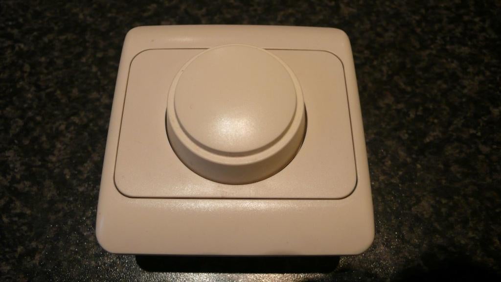 Drukknopdimmer Niko 09-013, Doe-het-zelf en Bouw, Elektriciteit en Kabels, Gebruikt, Overige typen, Ophalen