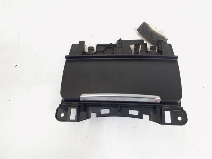 Cendrier avant d'un Audi A5, Autos : Pièces & Accessoires, -, 3 mois de garantie, Audi, Utilisé