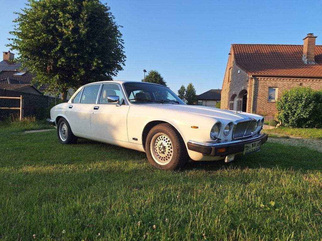 Jaguar XJ6 S3 Souverain, Autos, Jaguar, Particulier, Sovereign, Bluetooth, Essence, 5 portes, Automatique, Blanc, Beige, Cuir