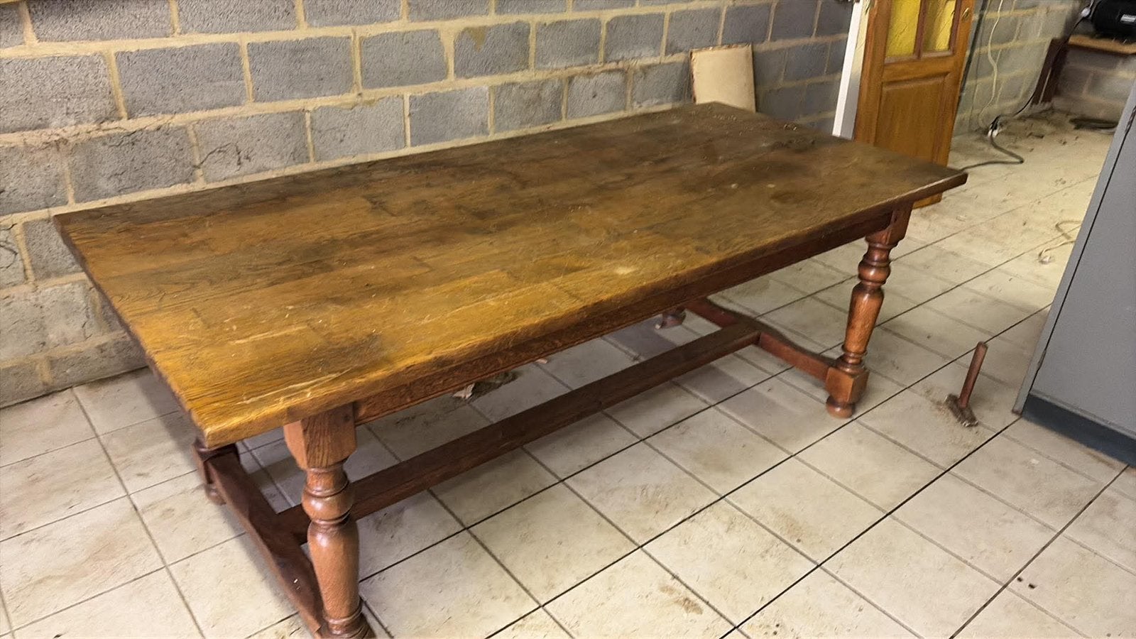 massief eikenhouten dressoir en tafel, Ophalen