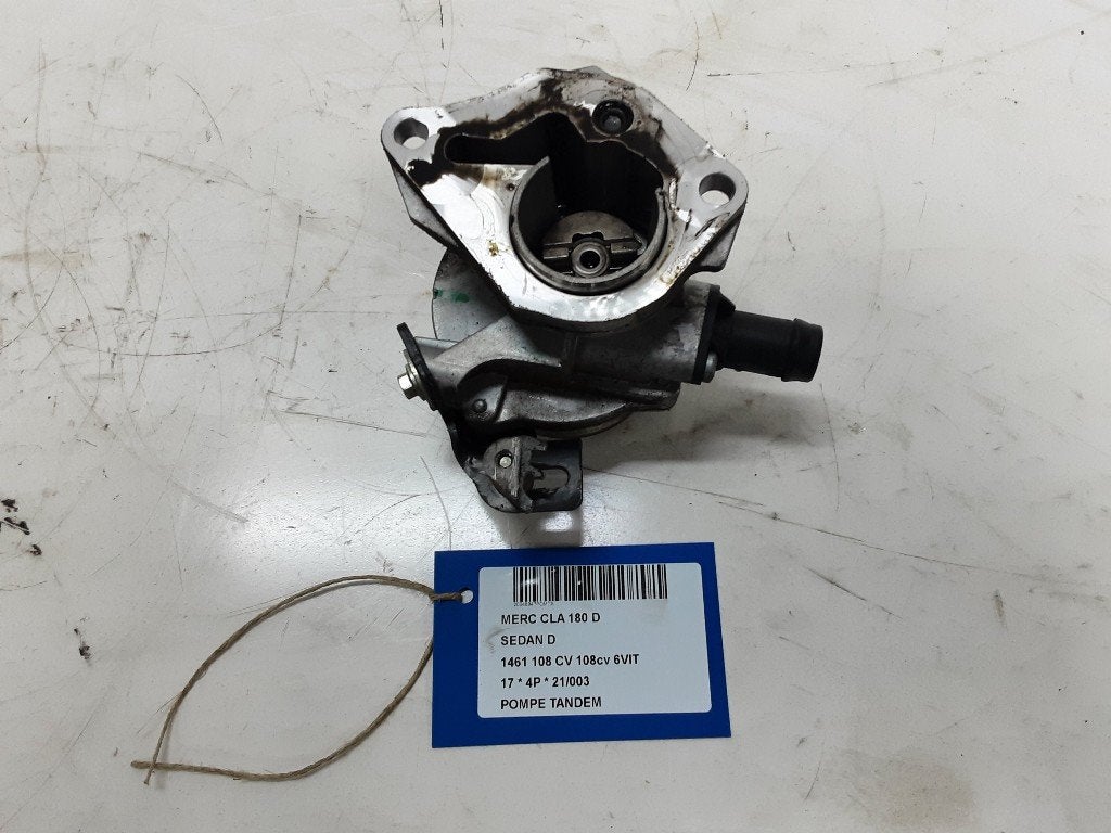 VACUUM POMPE Mercedes-Benz CLA (117.3) (146505272R), Mercedes-Benz, Utilisé, Dialog.mb@mercedes-benz.com, Mercedes-Benz AG