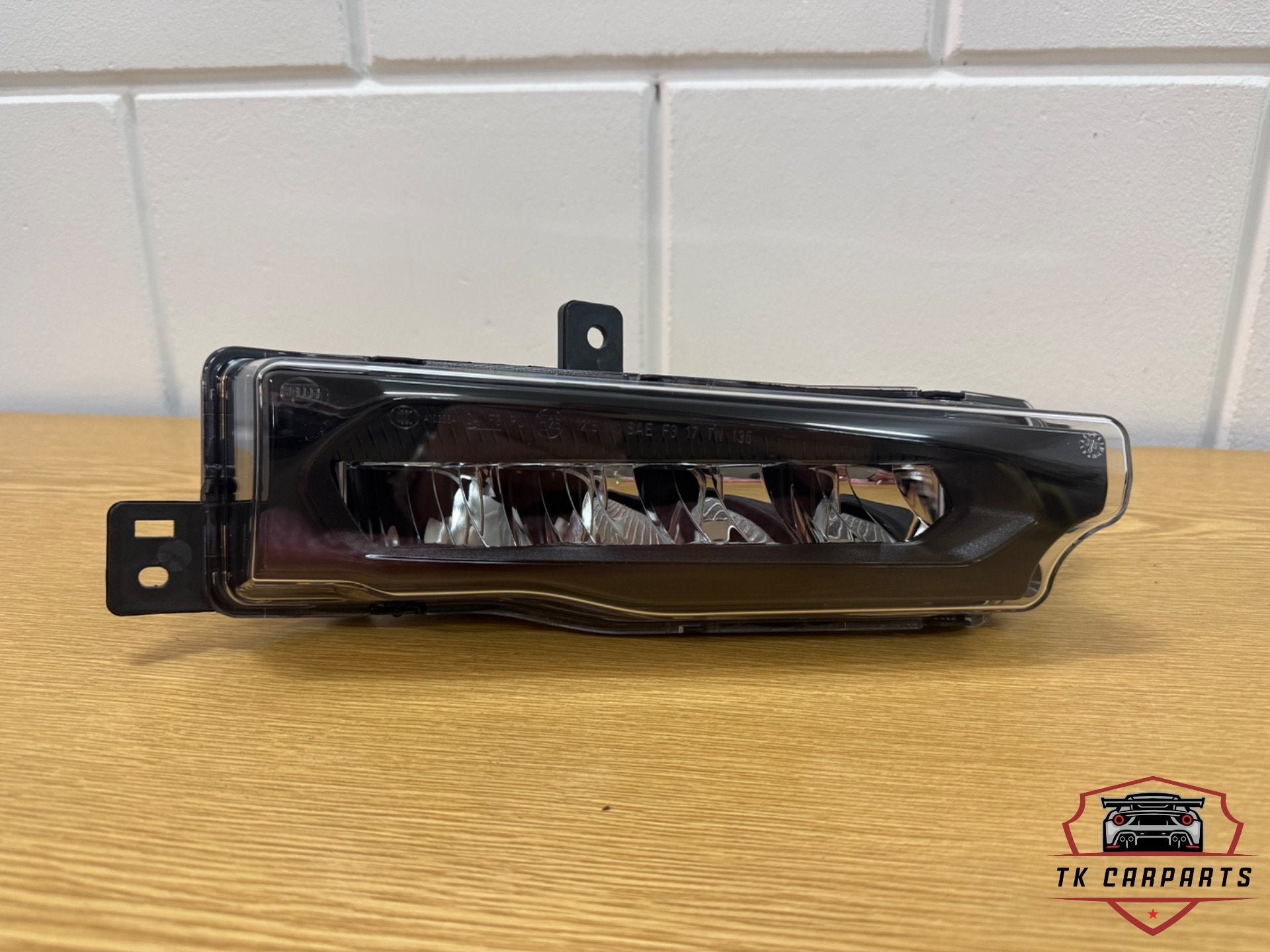Bmw x3 G01 led mistlamp rechts 9492772-01, Auto-onderdelen, Verlichting, Petuelring 130
80788  Munich, DE, Info@bmw.de, Nieuw