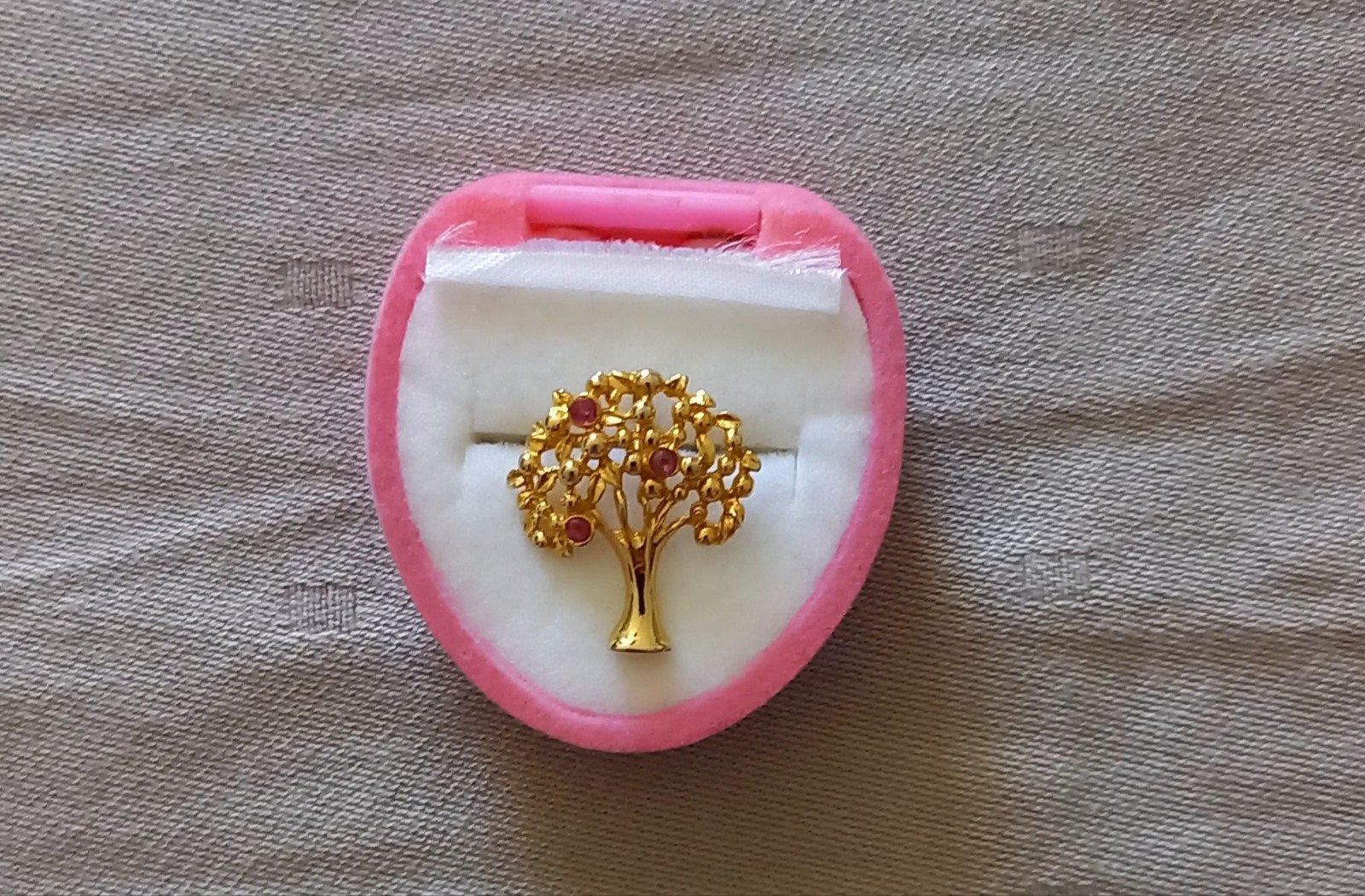 Fantasie sieraden kettinghanger levensboom., Ophalen, Zo goed als nieuw