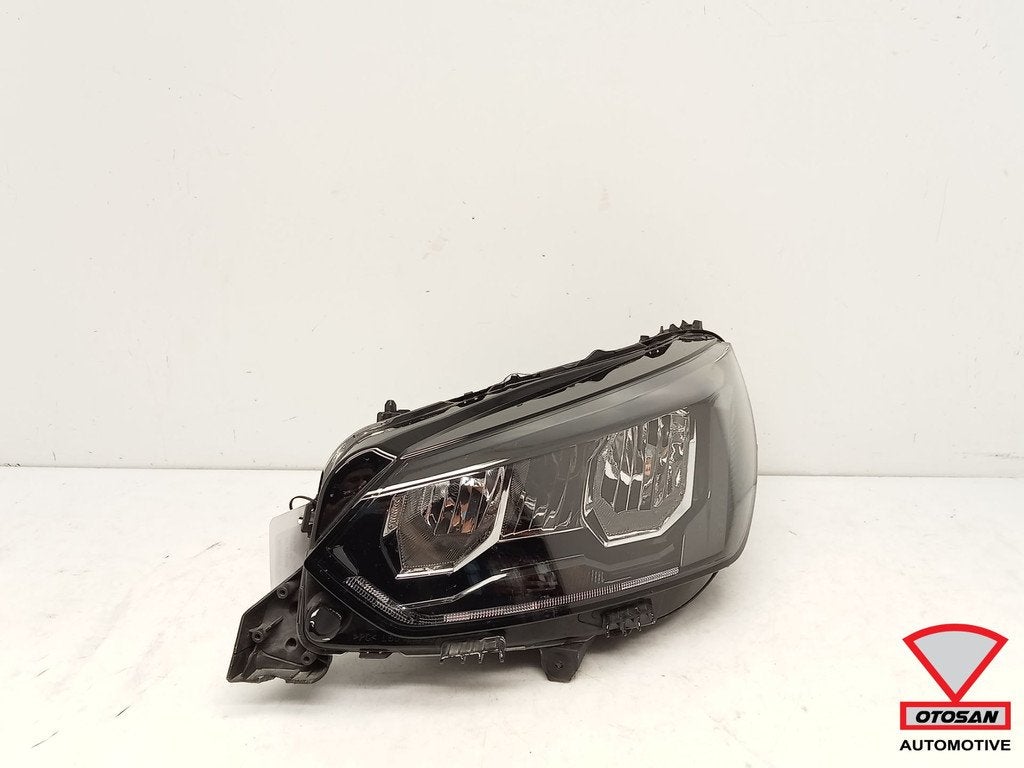 Phare avant gauche LED pour Peugeot 208 2019+ 9833036380, Taurusavenue 1
2132 LS  Hoofddorp, NL, Contact.group@renault.com, Stellantis N.V.