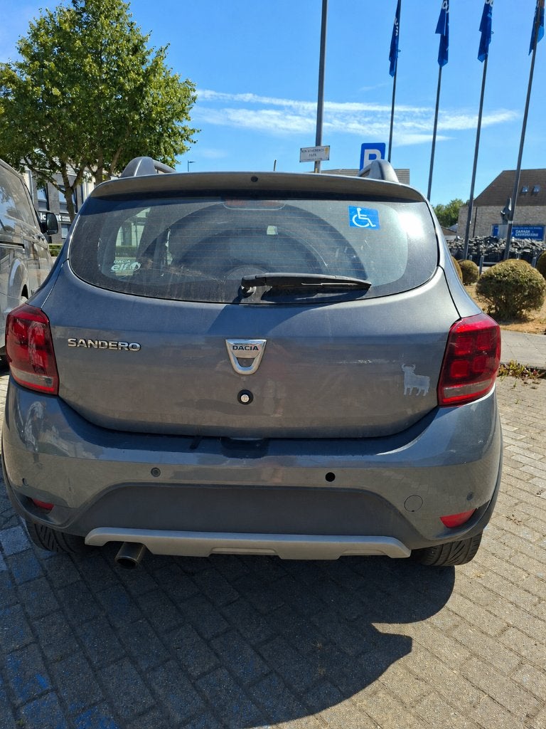 Auto dacia sandero stepway, Autos, Dacia, Argent ou Gris, Achat, Boîte manuelle, 5 portes