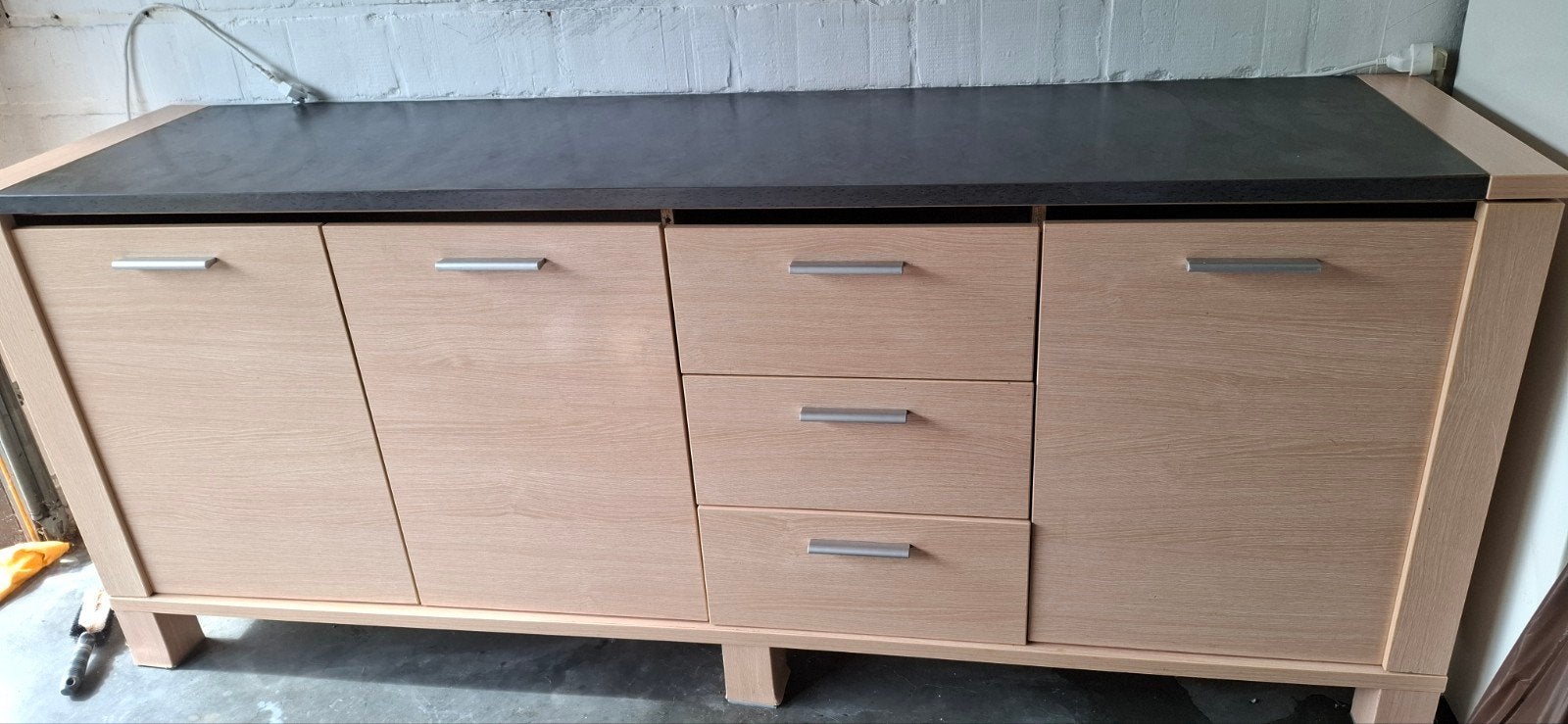 Dressoir kast, Ophalen