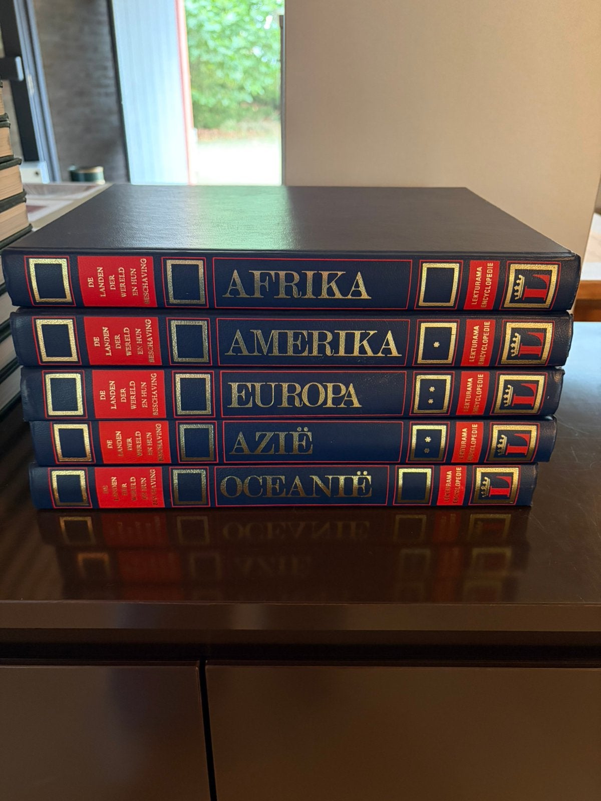 Encyclopedie werelddelen, Livres, Enlèvement, Utilisé, Général, Série complète