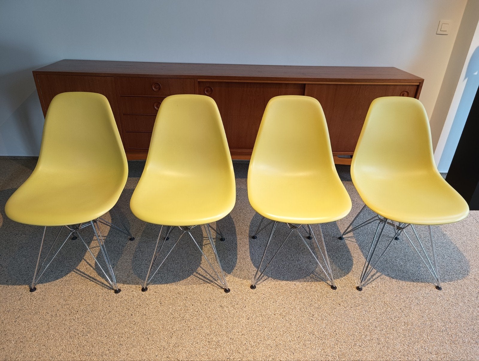 eames Vitra, Huis en Inrichting, Ophalen, Zo goed als nieuw