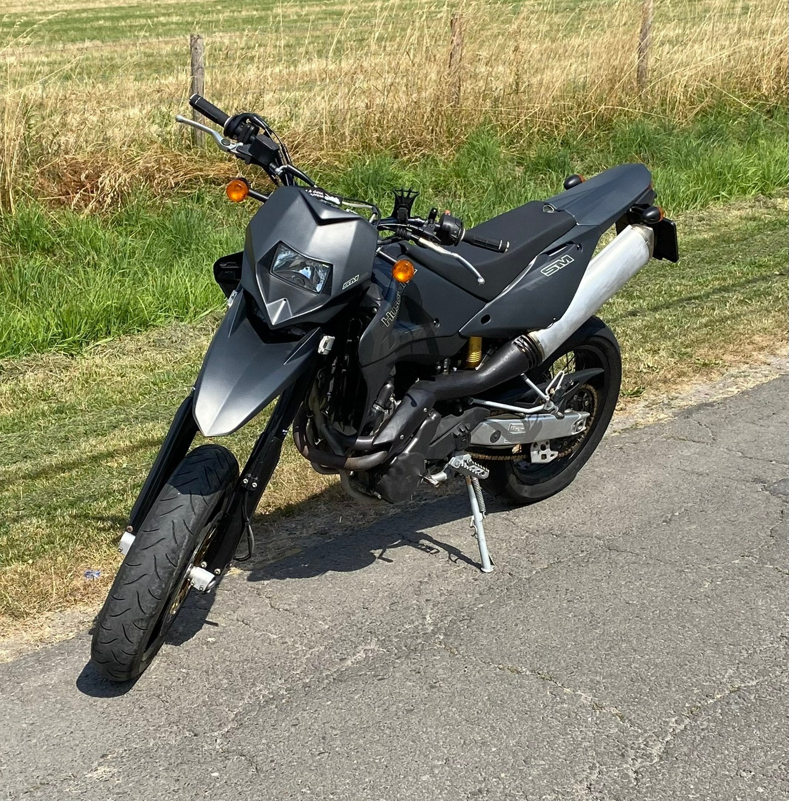 Husqvarna 610 sm, Motoren, Motoren | Husqvarna, Particulier, SuperMoto, meer dan 35 kW, 1 cilinder, Motorrijbewijs A, Handgeschakeld