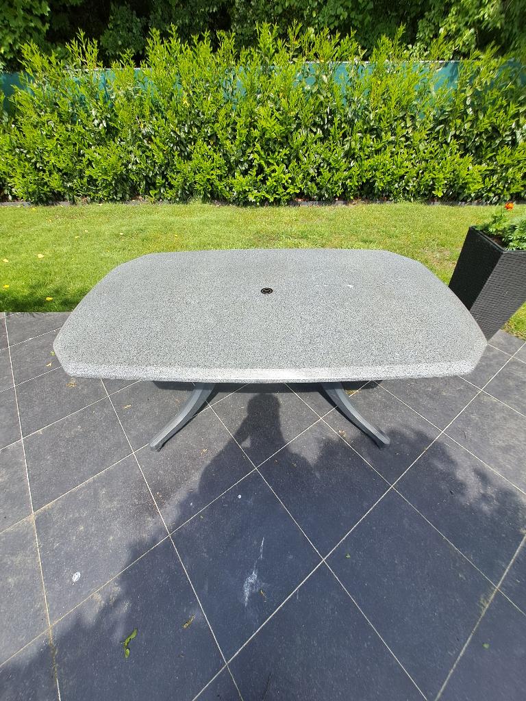 Sterke grote buitentafel, Tuin en Terras, Ophalen, Gebruikt
