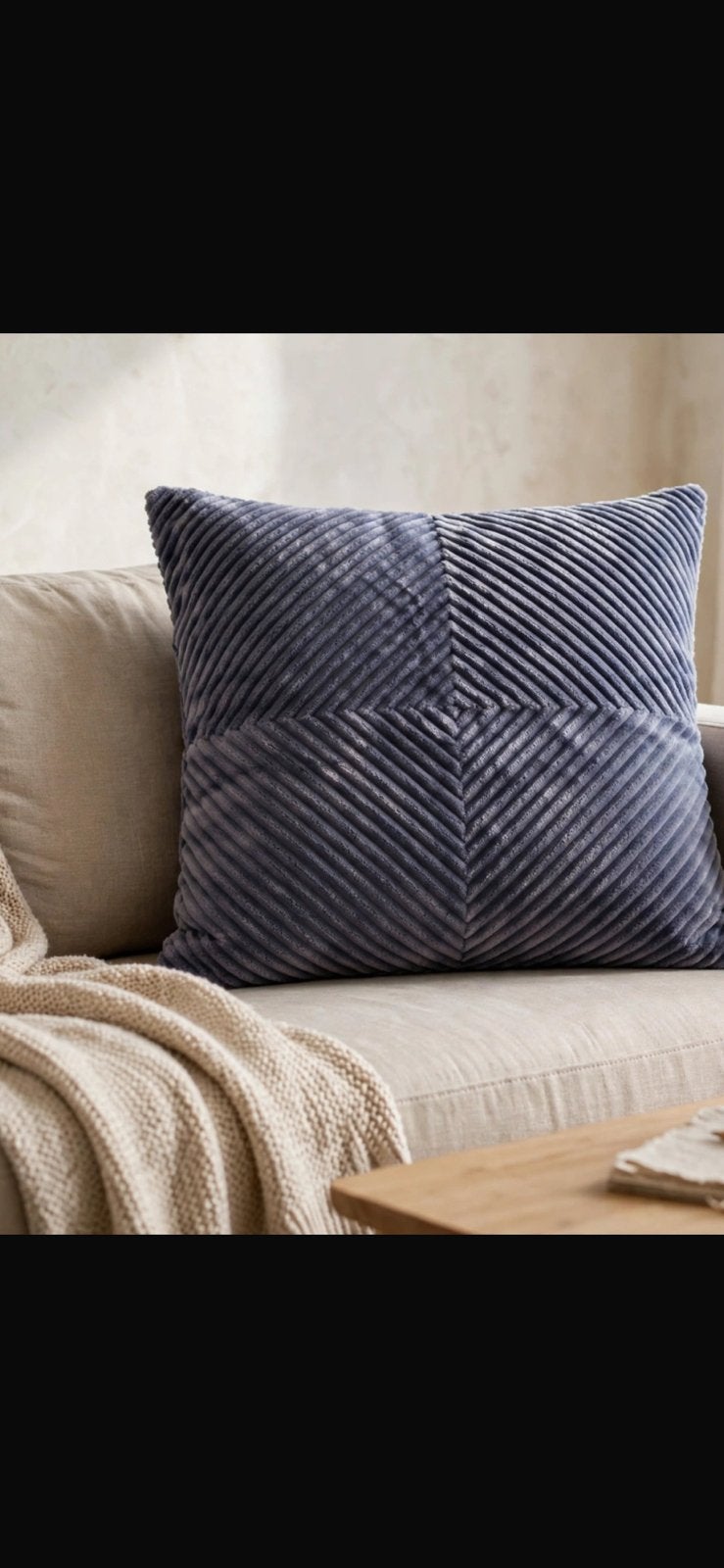 A vendre une housse de coussin bleu, Enlèvement ou Envoi, Avec fermeture éclair, Bleu, Housse de coussin