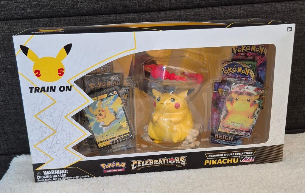 Pikachu Vmx Premium Figure Collection, Ophalen of Verzenden, Nieuw, Boosterbox