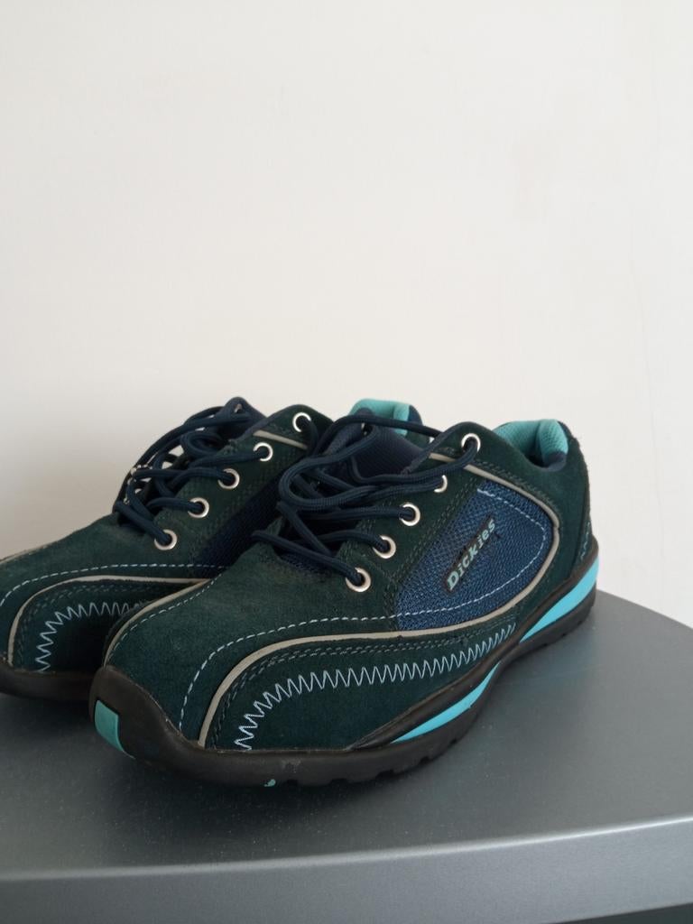 Chaussures de sécurité Dickies pour femmes Ottawa Mt 40 zgan, Vêtements | Femmes, Chaussures, Enlèvement ou Envoi