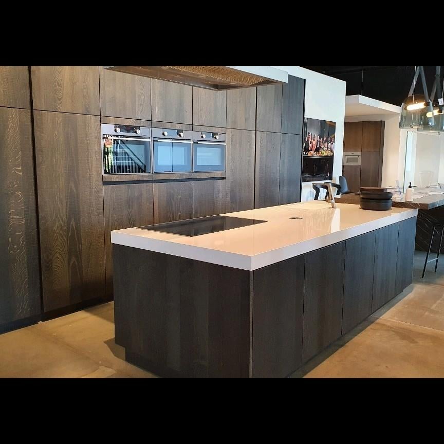 Keukenwerkblad Silestone 295cm + marmer tafel 250cm, Ophalen, Nieuw, Composiet