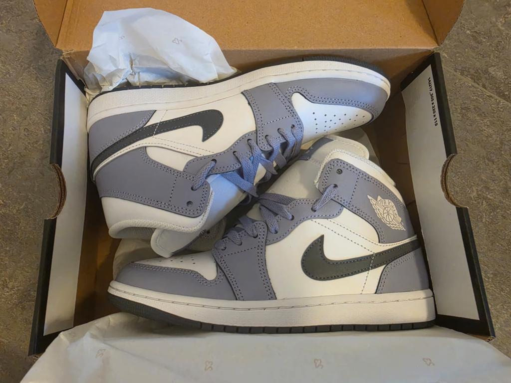 Air jordan 1 mid, Kleding | Heren, Schoenen, Ophalen, Zo goed als nieuw