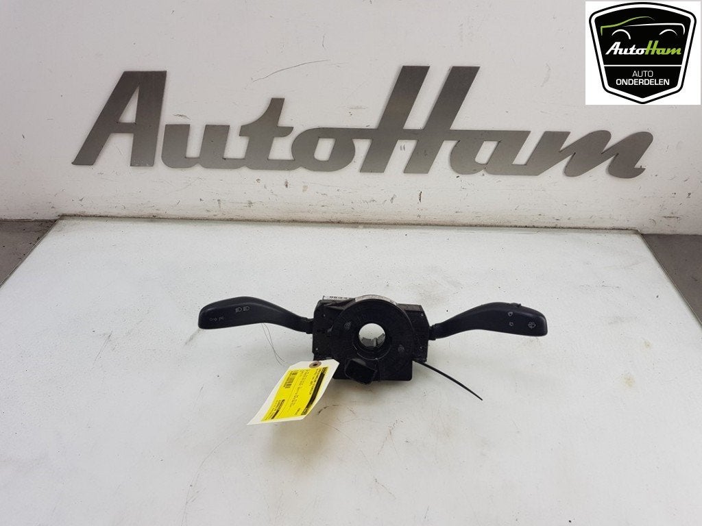 COMBISCHAKELAAR STUUR Volkswagen Polo IV (9N1 / 2/3), Gebruikt, Volkswagen