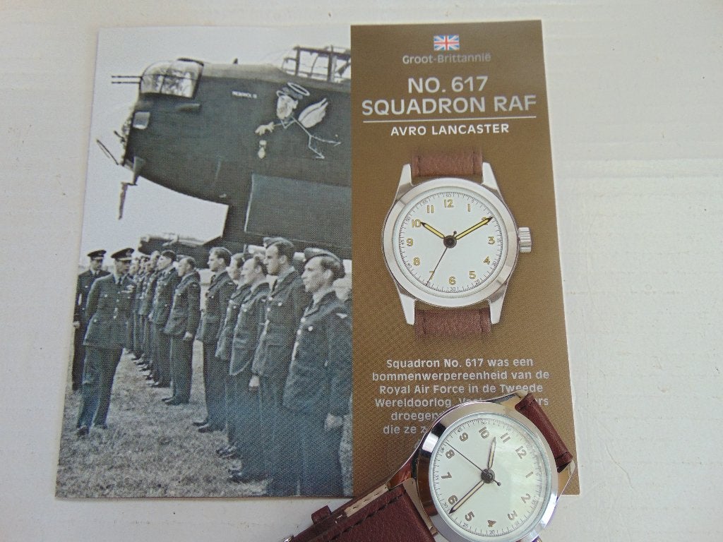 Piloten horloge Squadron No 617 RAF AVRO LANCASTER WO II, Verzamelen, Militaria | Algemeen, Ophalen of Verzenden, Luchtmacht, Overige typen