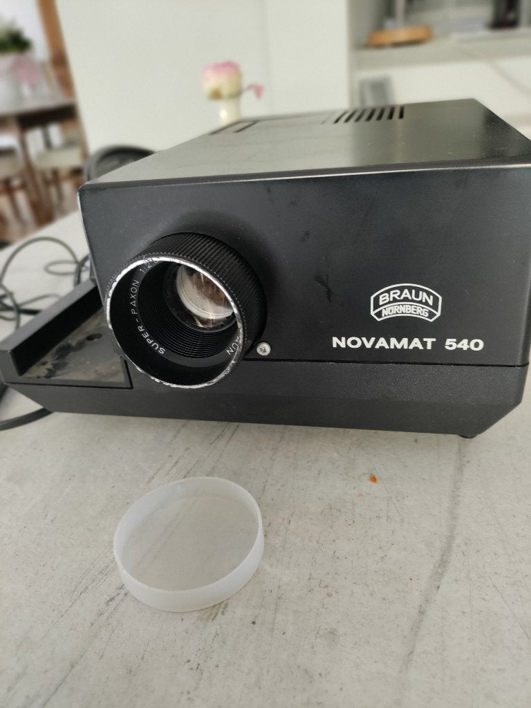 projecteur de diapositives BRAUN Novamat 540, Enlèvement, Utilisé
