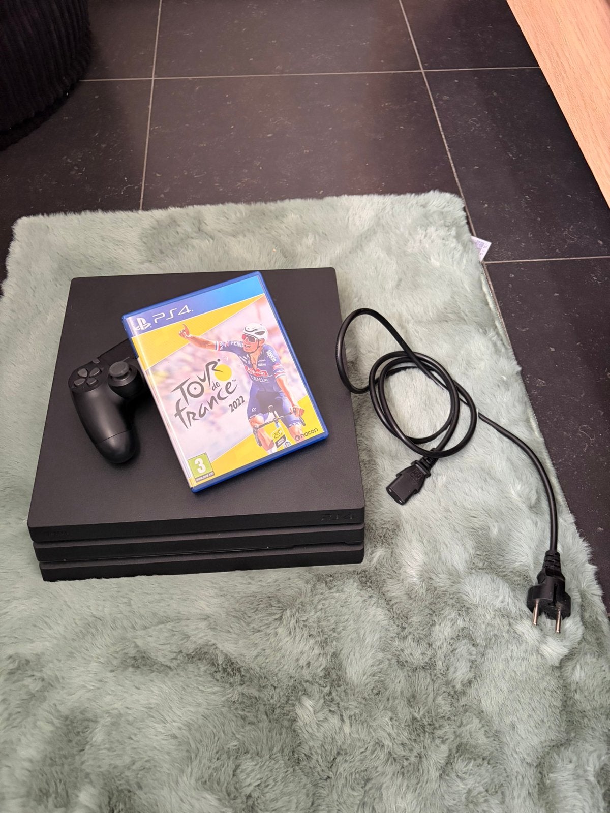 PS4 Pro 1TB + Controller + Tour de France 2022 – netjes, Ophalen of Verzenden, 1 TB, Met 1 controller, Pro