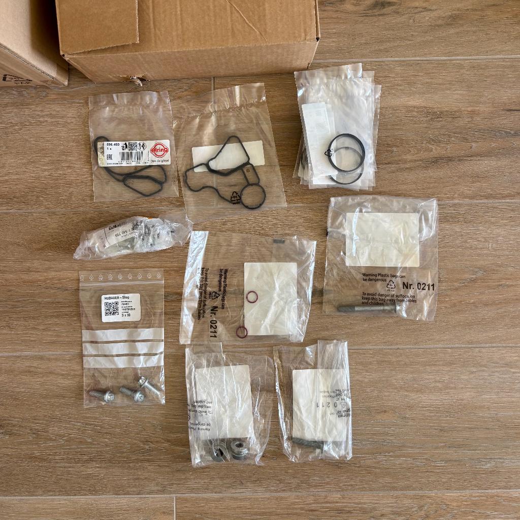 Kit de joints et vis – boîtier de thermostat d’huile BMW N55, Enlèvement ou Envoi, Neuf, BMW
