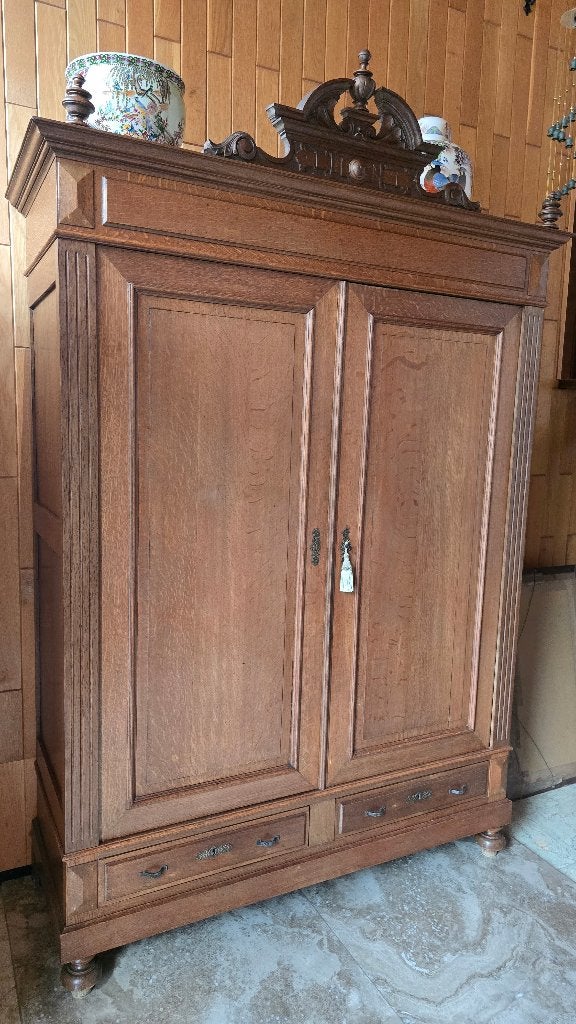 Antiek kleerkast in goede staat, Huis en Inrichting, Ophalen, Gebruikt, 200 cm of meer, 150 tot 200 cm