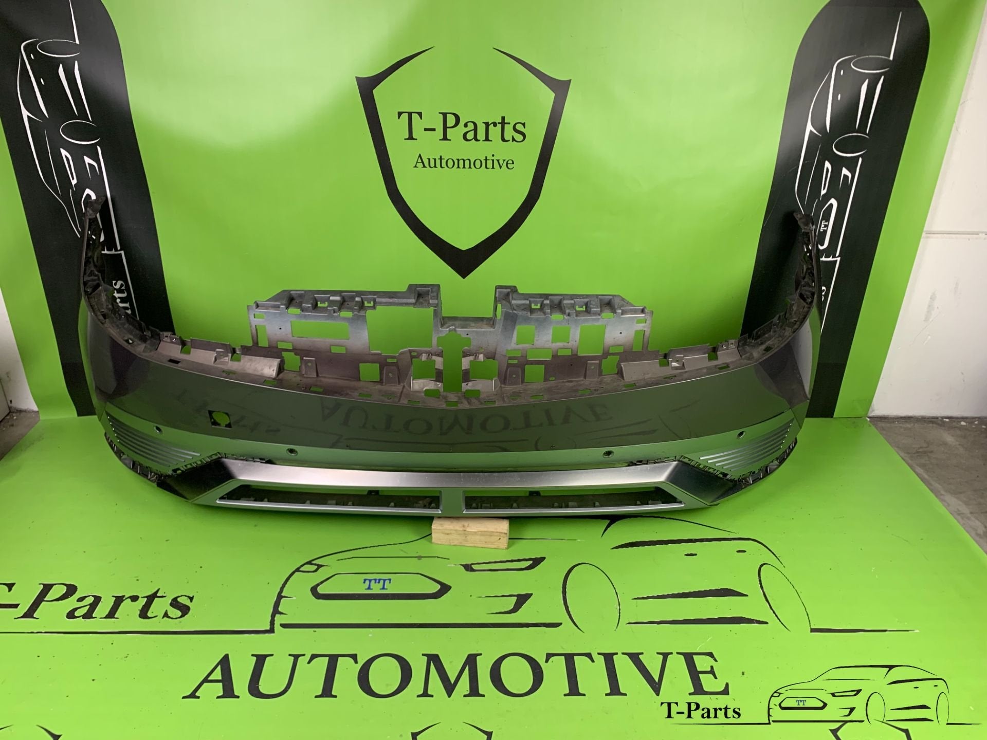 hyundai ioniq 5 voorbumper bumper 20+, Info@fabrikant.eu, Bumper, Hyundai, Fabrikantstraat 1
1000 AA  Amsterdam