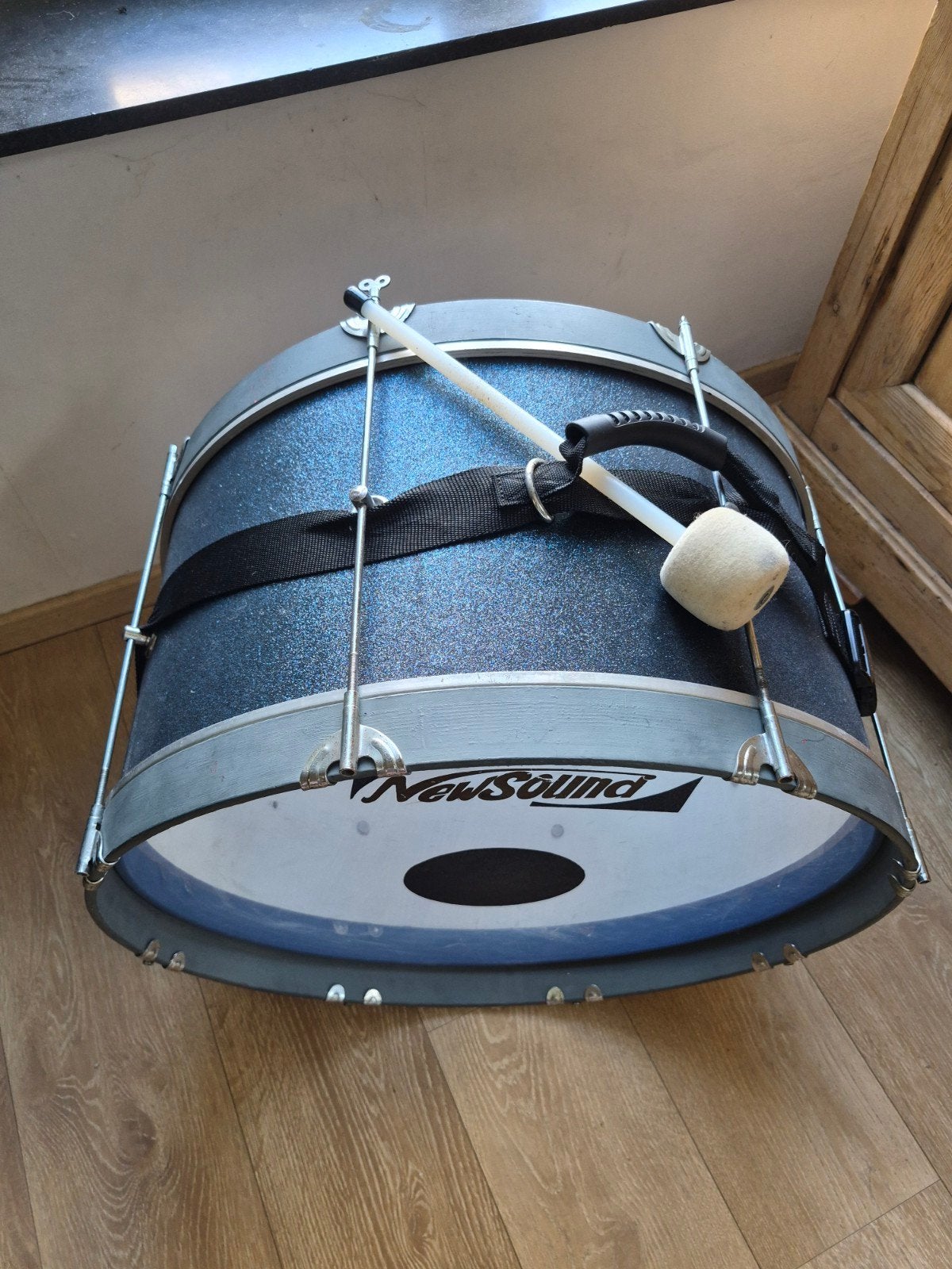 Superbe grand tambour, Musique & Instruments, Batteries & Percussions, Enlèvement