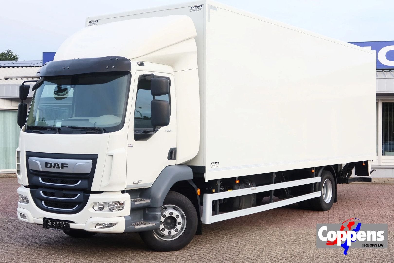 DAF LF 260 FA Bak+Klep Dhollandia 2.000 kg, Auto's, Automaat, Wit, Bedrijf, Diesel