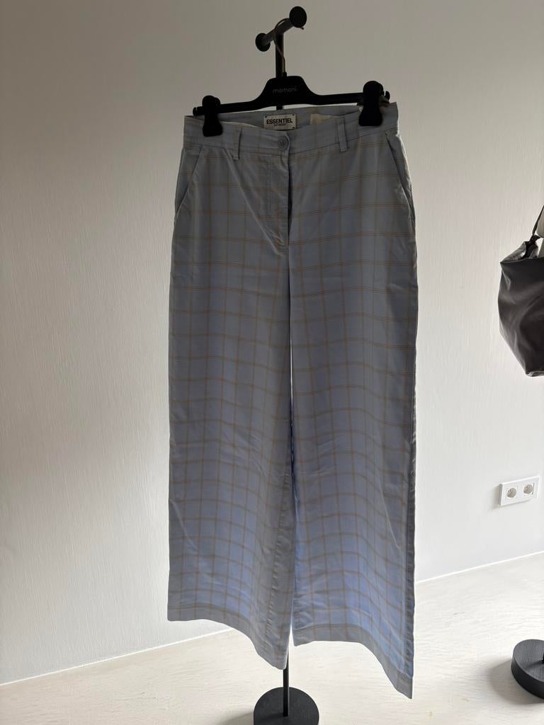 Broek Essentiel, Maat 38/40 (M), Blauw, Ophalen of Verzenden, Zo goed als nieuw