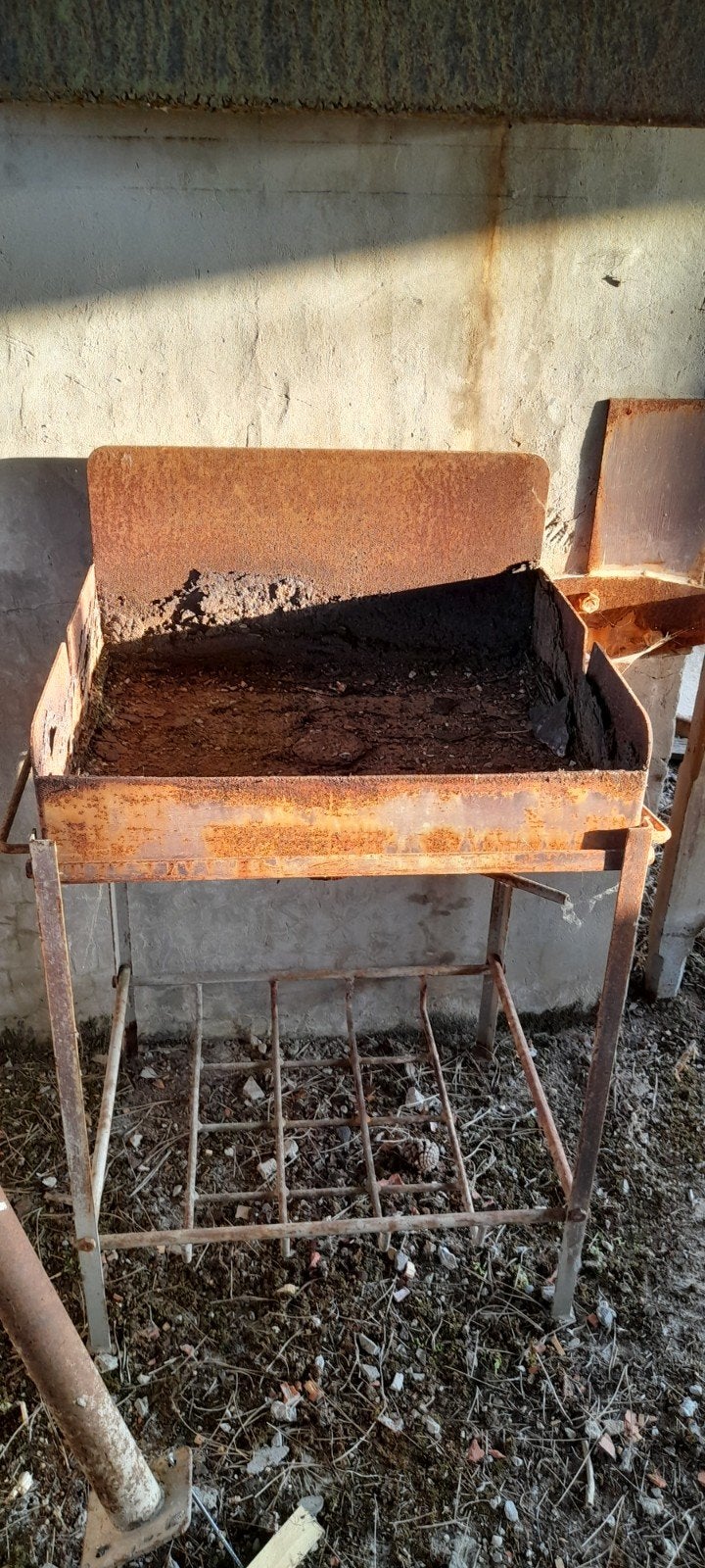 tafeltje en kap voor metaalbewerking, Tuin en Terras, Ophalen