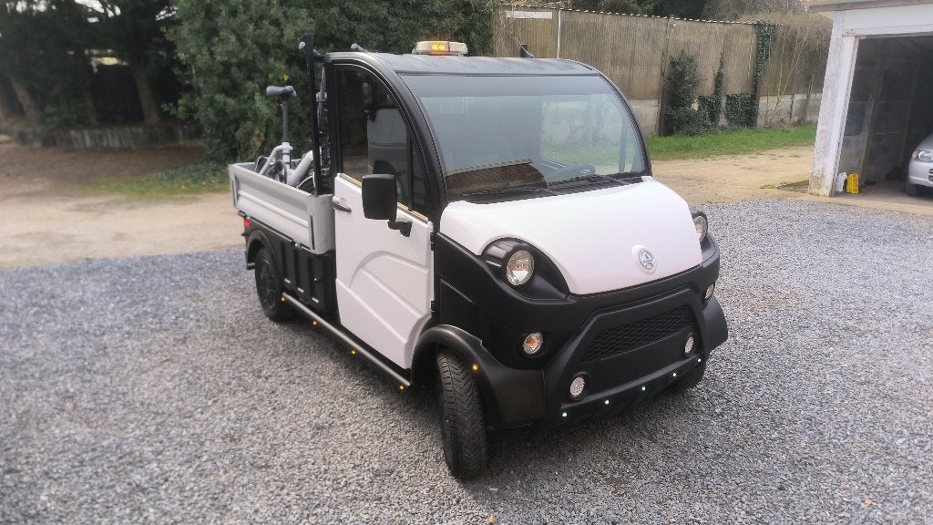 Aixam Pro D-Truck Laadbak | Bj 2022 | Trekhaak & CarPlay, Autos, Aixam, Cuir, Achat, 212 kg, Entretenue par le concessionnaire