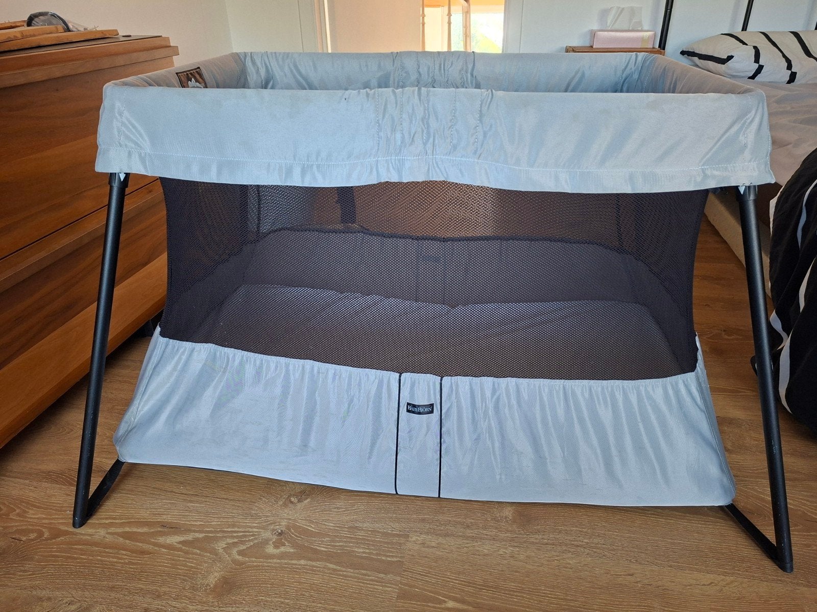 Lit parapluie Babybjorn noir, Enlèvement, Utilisé, Moins de 140 cm, Moins de 70 cm