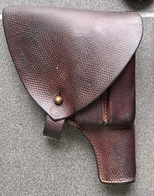 Zweeds holster wo2, Ophalen