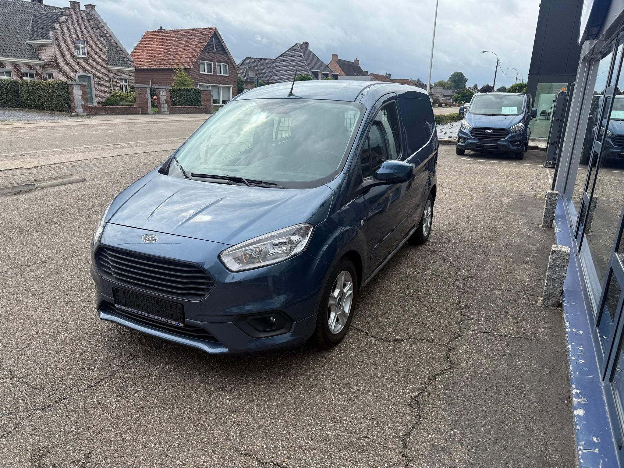 Ford Transit Courier Trend 1.0Ecoboost 100PK M6, Auto's, 4 deurs, Stof, Gebruikt, Blauw